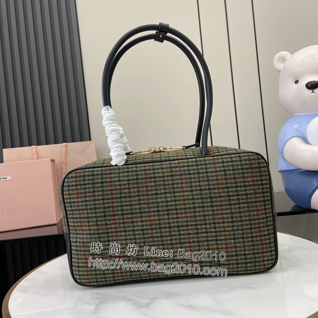 miumiu專櫃繆繆最新款原廠羊毛千鳥格公事包 jh2333型號：5bb117，5bb163